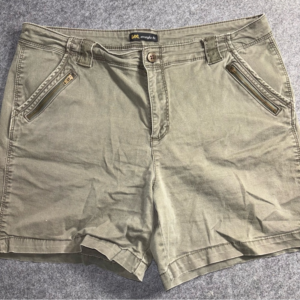 VNTG Lee Straight fit shorts size 14 M
